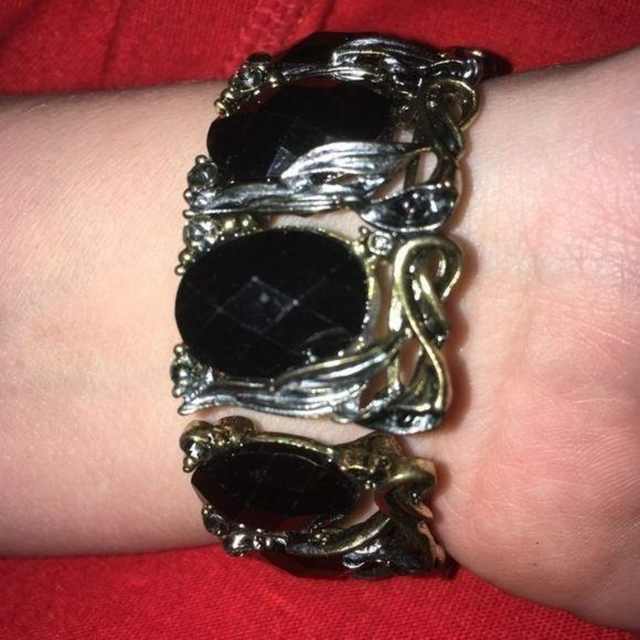 Silver tone bracelet with black jewels. - Picture 2 of 4